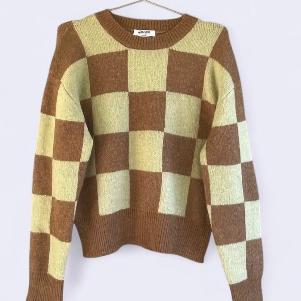 Double Zero Tan and Green Checked Sweater